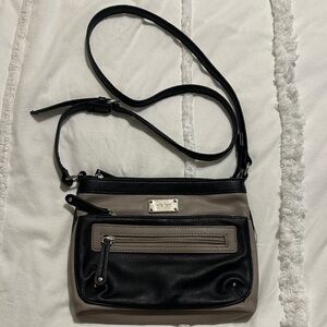 Nine West crossbody purse in greige and black.